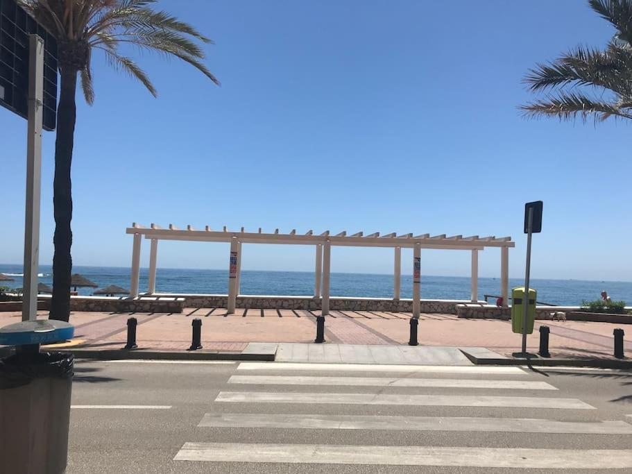 Apartamento Primera Linea De Playa Fuengirola Exterior foto