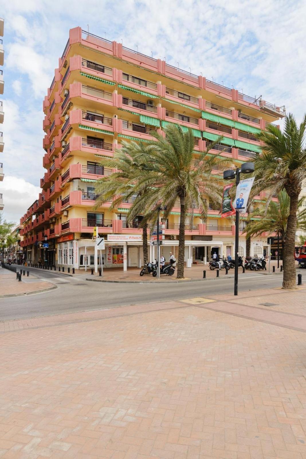 Apartamento Primera Linea De Playa Fuengirola Exterior foto